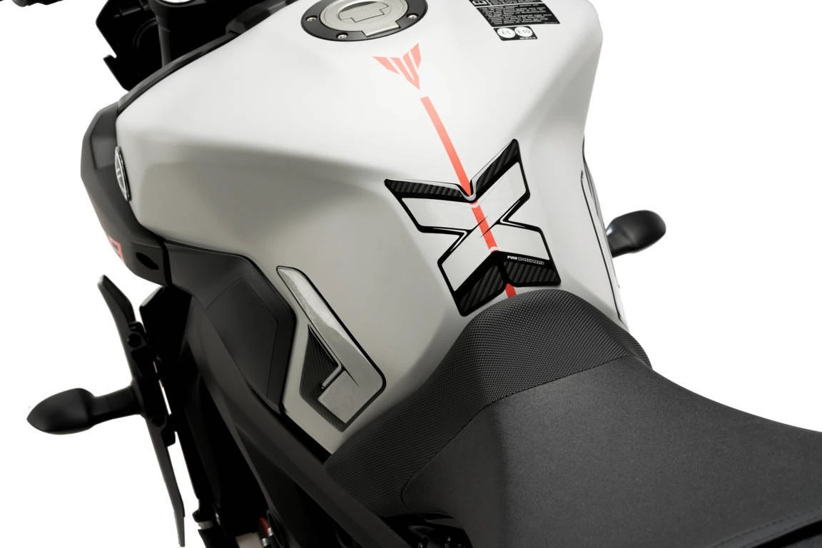 Specific Tank Protector Carbon Look