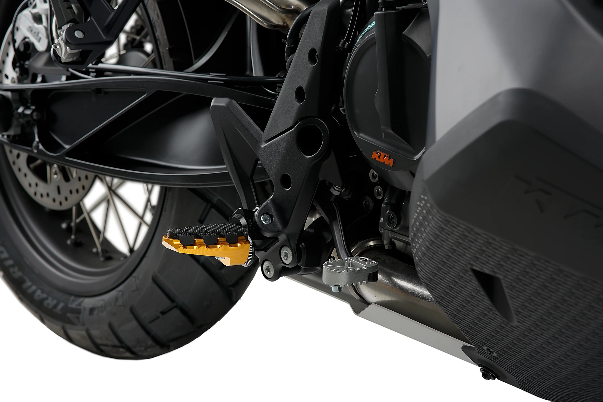 Trail 2.0. Footpegs Gold