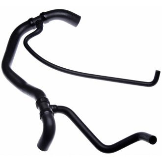 01-05 Chevrolet Silverado V-8 6.6L Diesel Lower Molded Coolant Hose