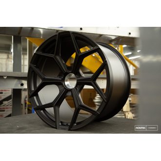 x Novitec NL4-Cl 20x9in - Centerlock - ET36 - Satin Black Lamborghini Huracan Front Wheel