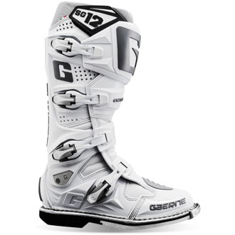 SG12 Boot White
